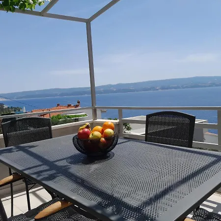 Apartment Karlito Omiš Esterno foto